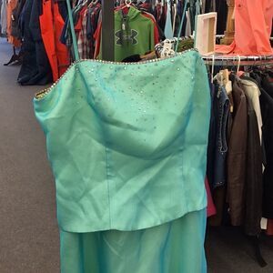 Niki Livas small blue green formal dress